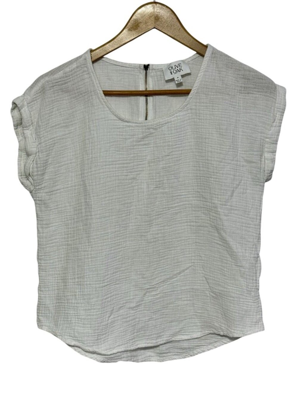 Olive and Oak Short Sleeve Scoop Neck Shirt White Size Medium Lightweight